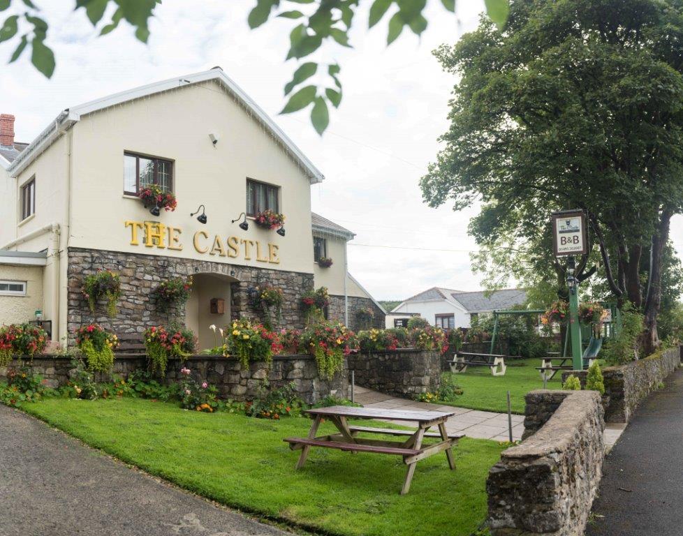 The Castle Inn Ebbw Vale Exterior photo